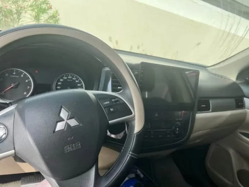 2015 Mitsubishi Outlander in Dubai