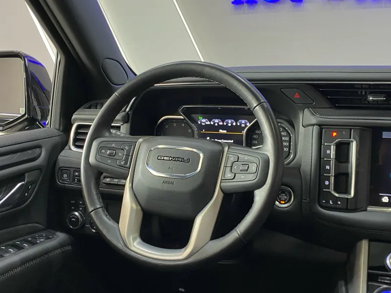 2021 GMC Yukon in Dubai