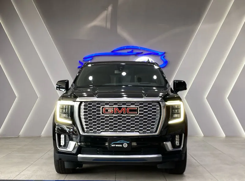 2021 GMC Yukon in Dubai