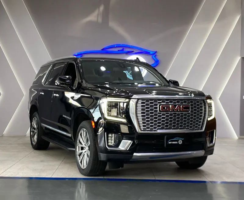2021 GMC Yukon in Dubai