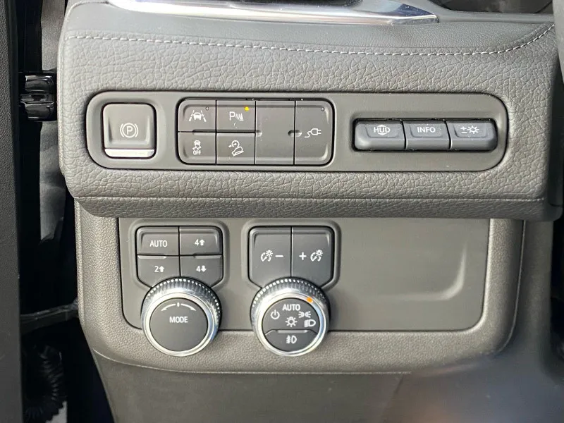 2021 GMC Yukon in Dubai
