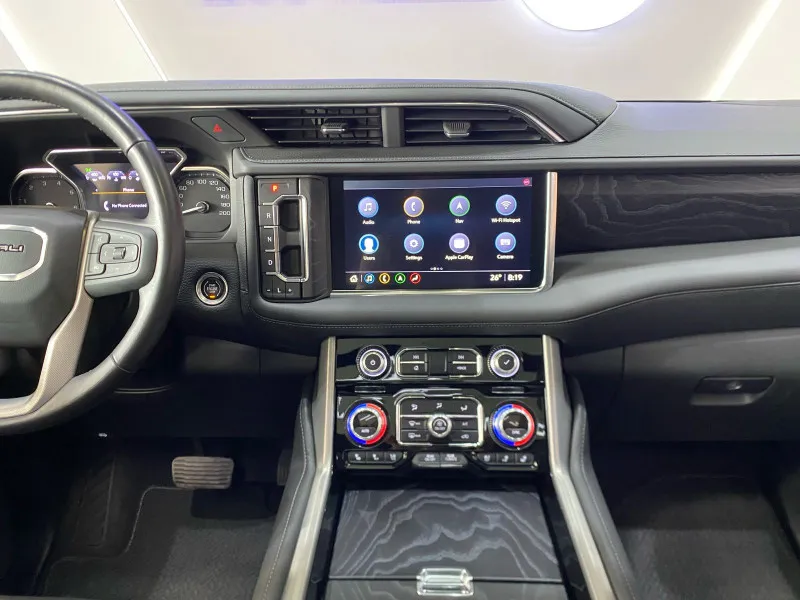 2021 GMC Yukon in Dubai