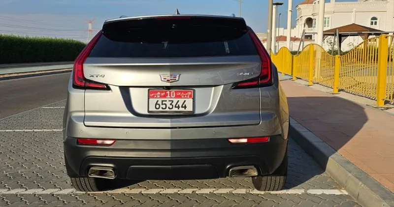 2023 كاديلاك اكس تي ٤ in Dubai