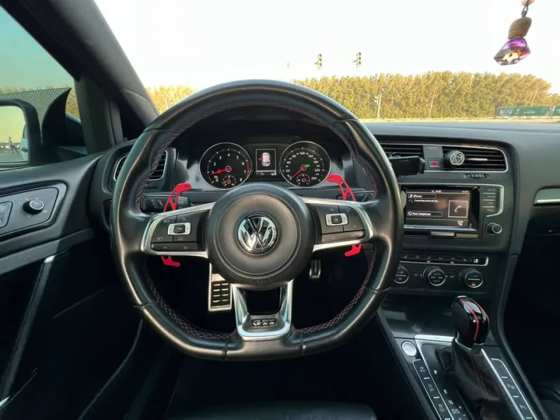 2015 Volkswagen Golf in Dubai