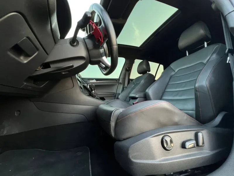 2015 Volkswagen Golf in Dubai