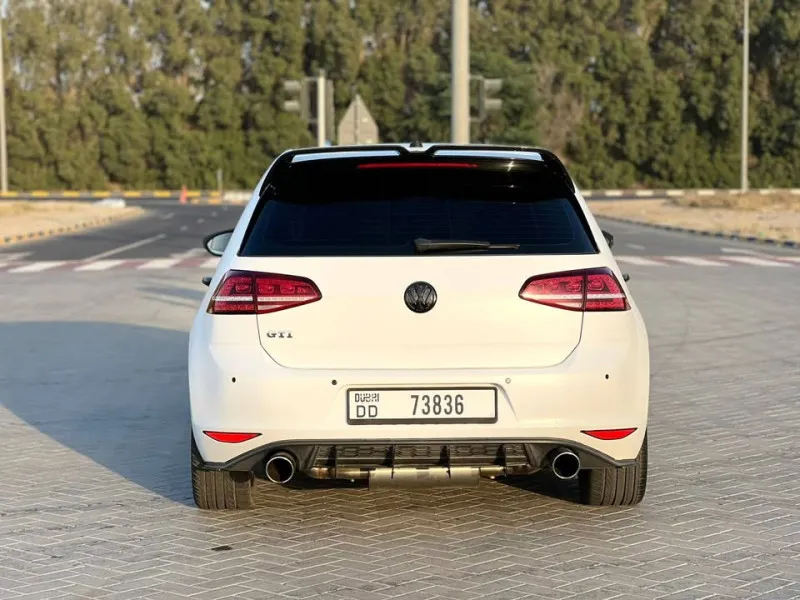 2015 Volkswagen Golf in Dubai