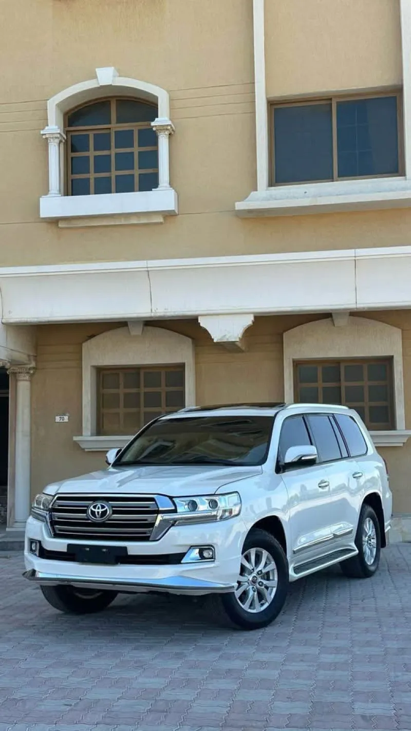 2017 Toyota Land Cruiser in Dubai