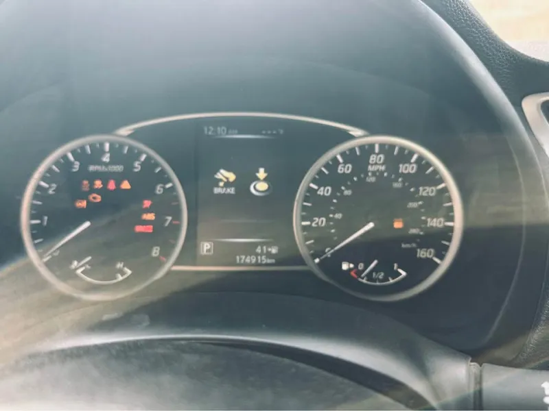 2017 نيسان سنترا in Dubai