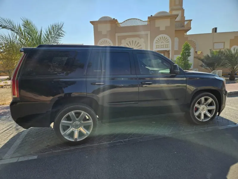 2018 كاديلاك اسكاليد in Dubai