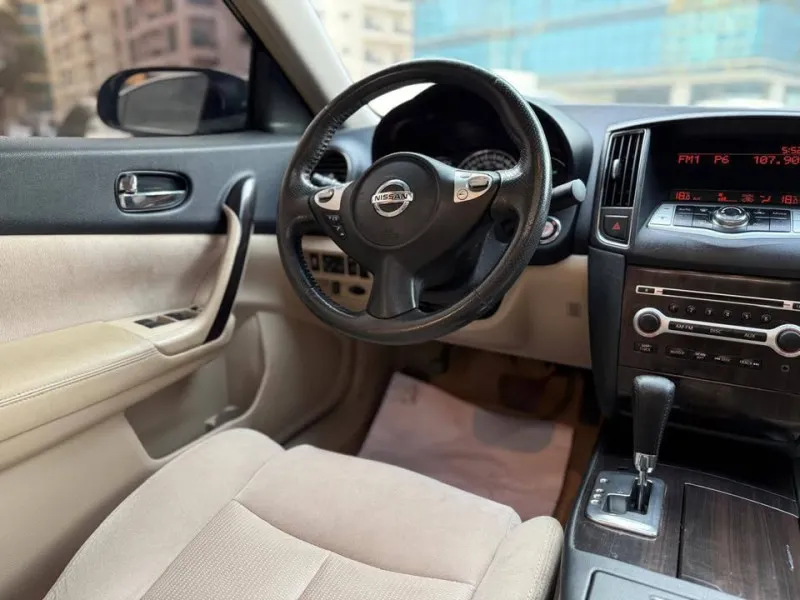 2015 Nissan Maxima in Dubai