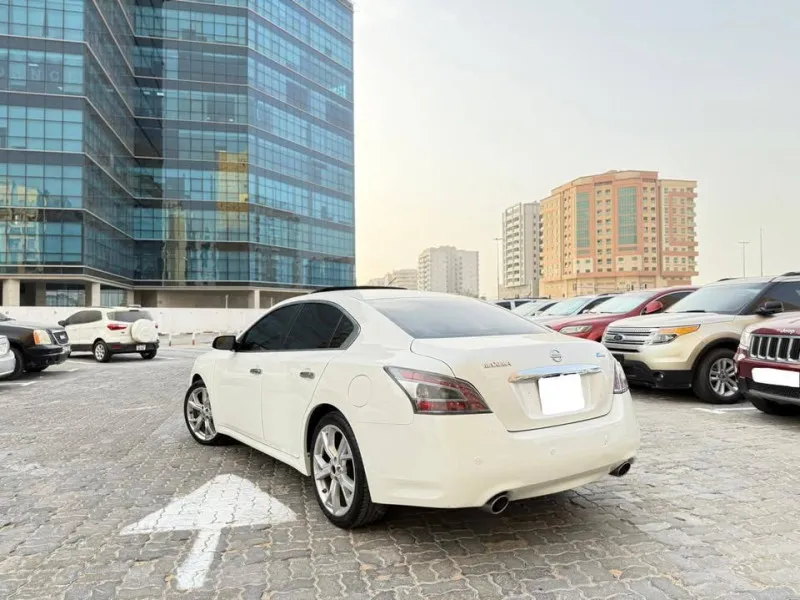 2015 Nissan Maxima in Dubai