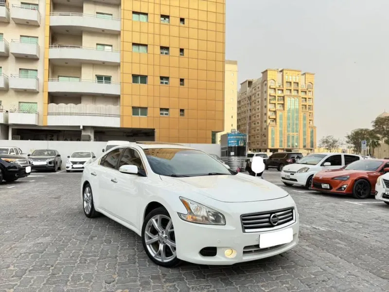 2015 Nissan Maxima in Dubai