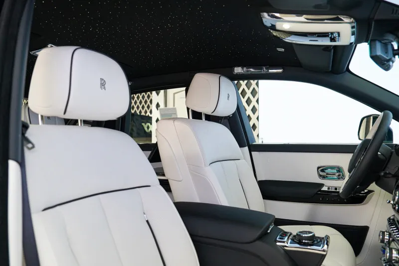 2025 Rolls Royce Phantom in Dubai