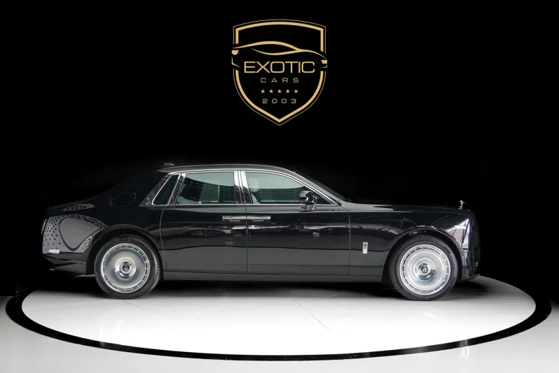 2025 Rolls Royce Phantom in Dubai