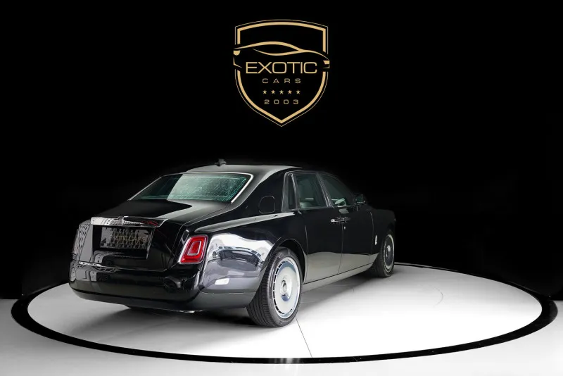 2025 Rolls Royce Phantom in Dubai