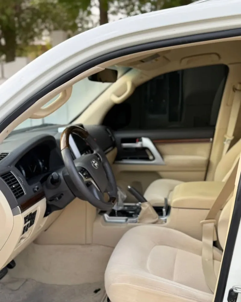 2017 Toyota Land Cruiser in Dubai