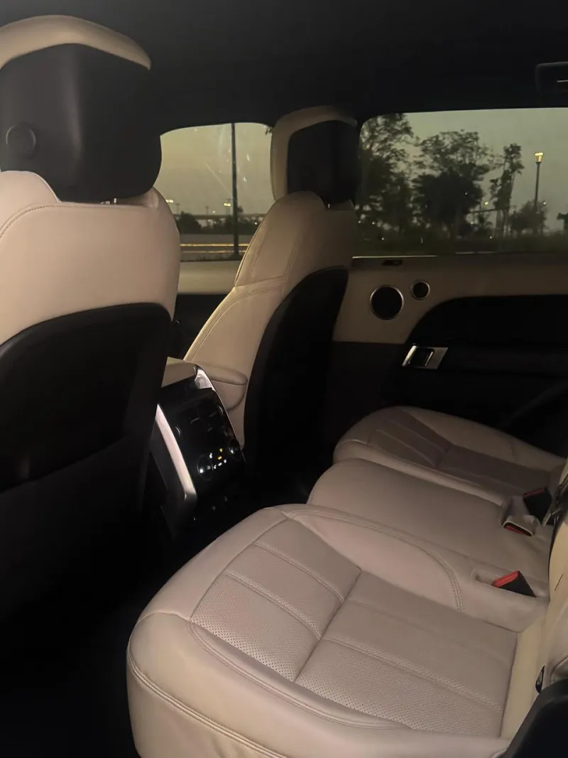 2019 Land Rover Range Rover Sport in Dubai