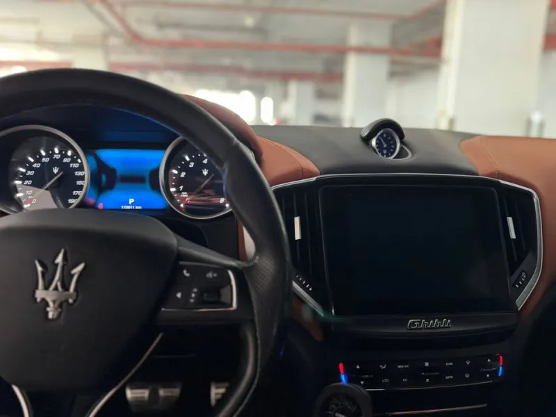 2017 Maserati Ghibli I in Dubai