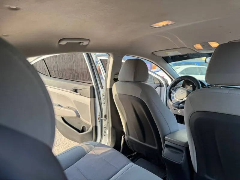 2017 Hyundai Elentra in Dubai