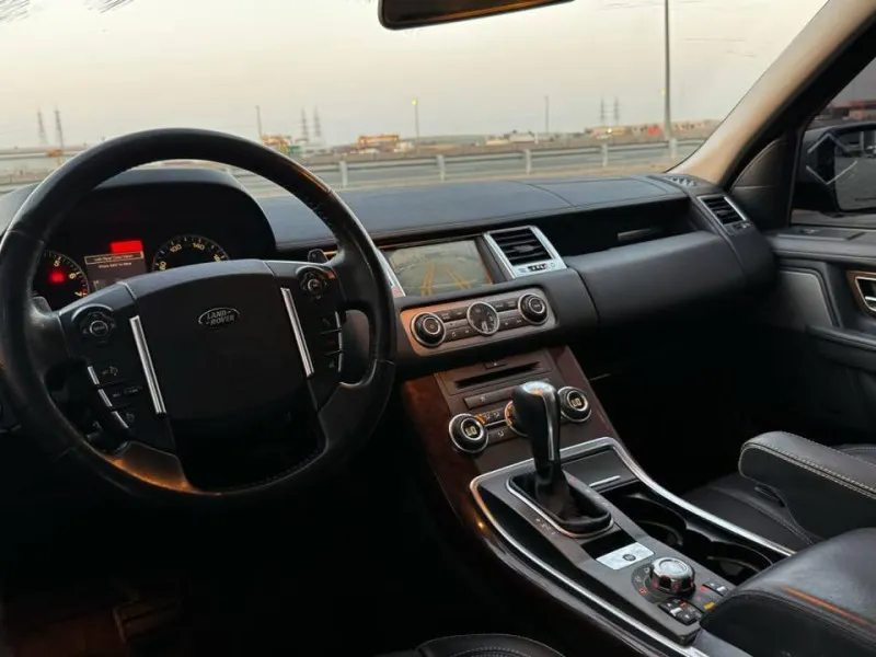 2010 Land Rover Range Rover Sport in Dubai