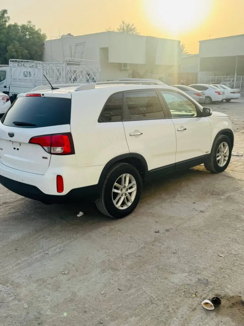 2014 كيا سورينتو in Dubai