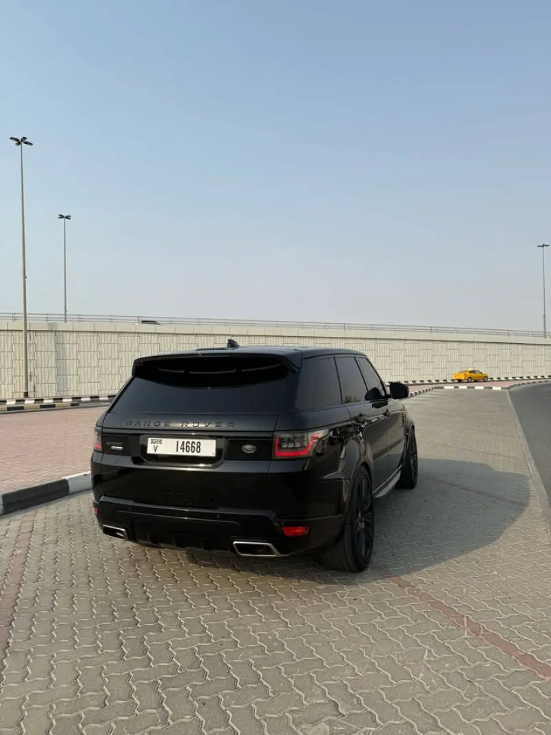 2019 Land Rover Range Rover Sport in Dubai