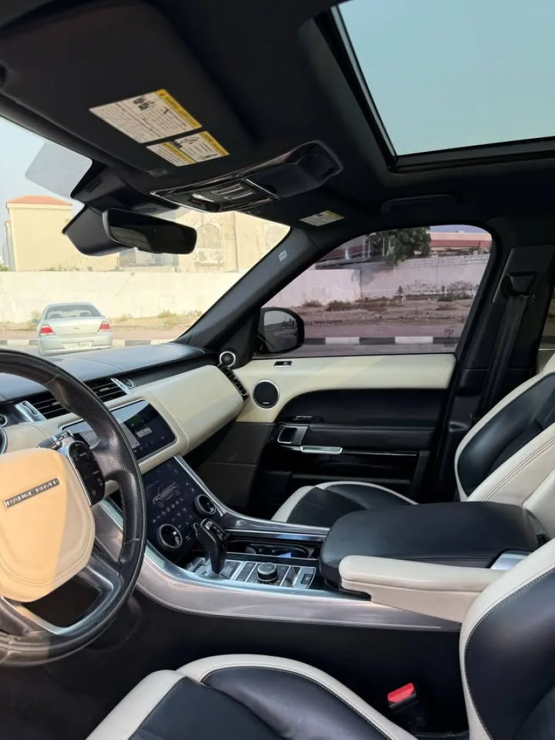 2019 Land Rover Range Rover Sport in Dubai