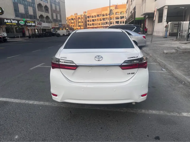 2018 تويوتا كورولا in Dubai