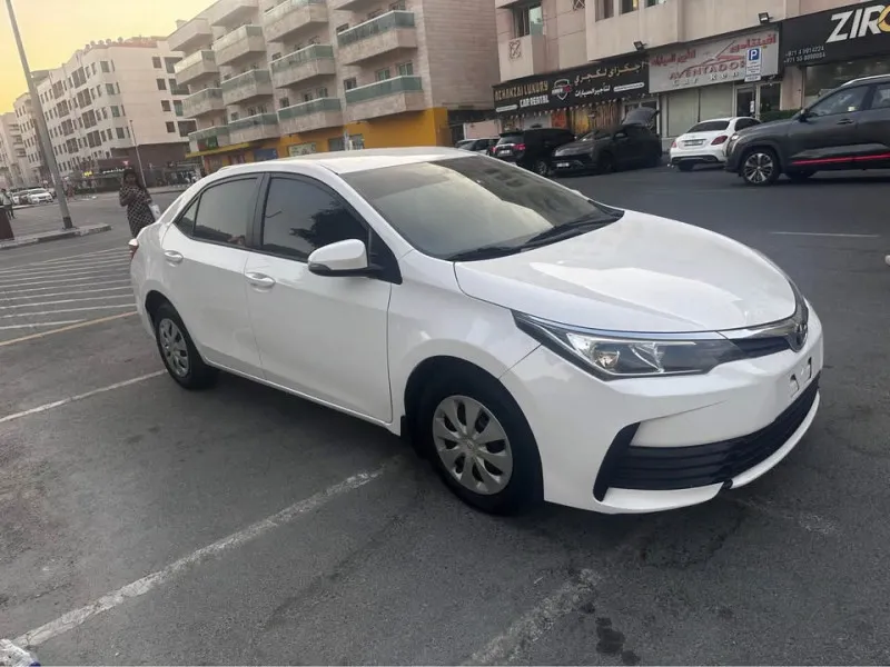 2018 تويوتا كورولا in Dubai