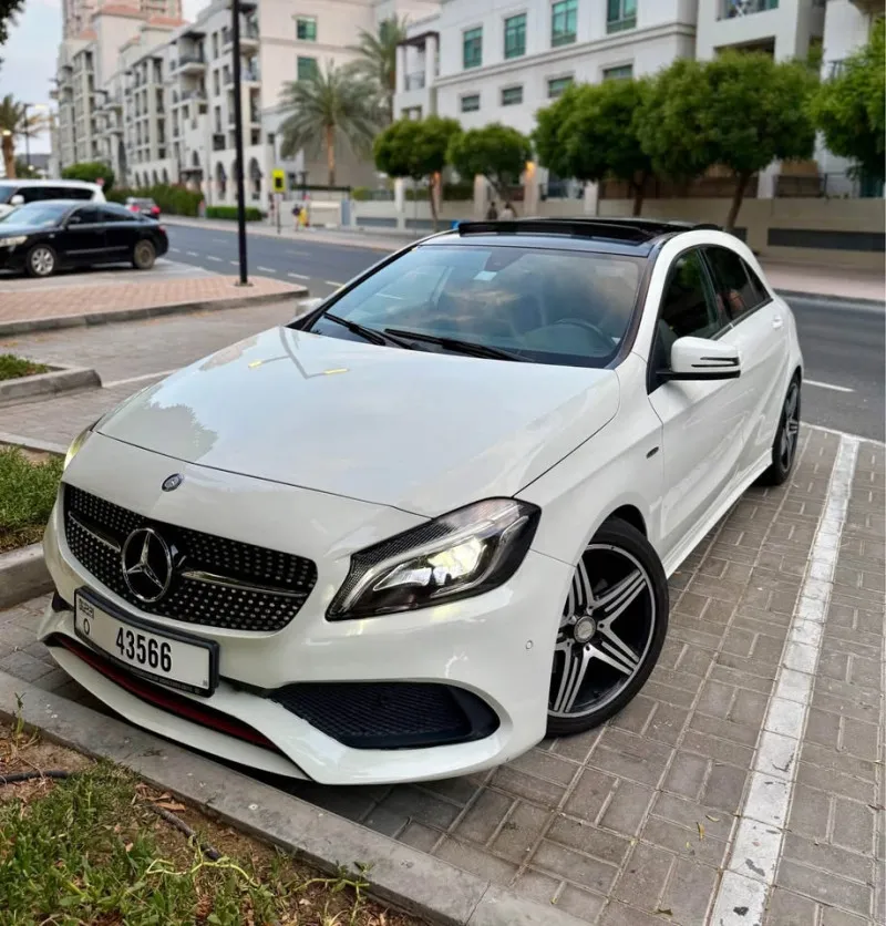 2016 مرسيدس-بنز الفئة - A in Dubai