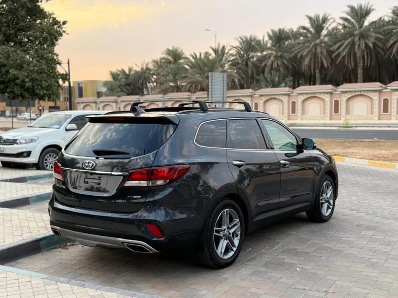 2017 Hyundai Santa Fe in Dubai