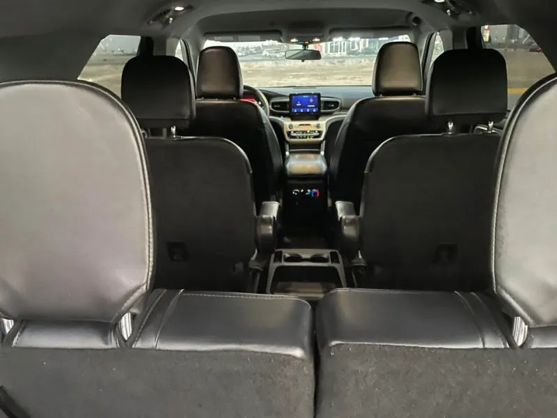 2021 Ford Explorer in Dubai