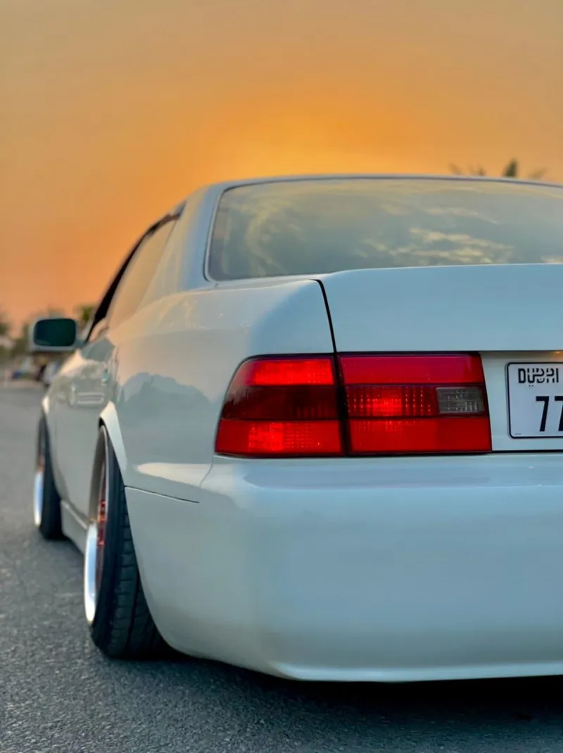 2000 لكزس آل آس ٤٠٠ in Dubai