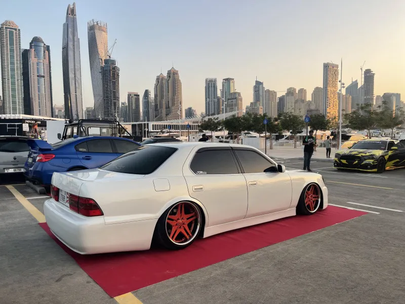 2000 لكزس آل آس ٤٠٠ in Dubai
