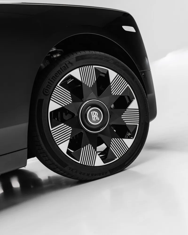 2024 Rolls Royce Phantom in Dubai