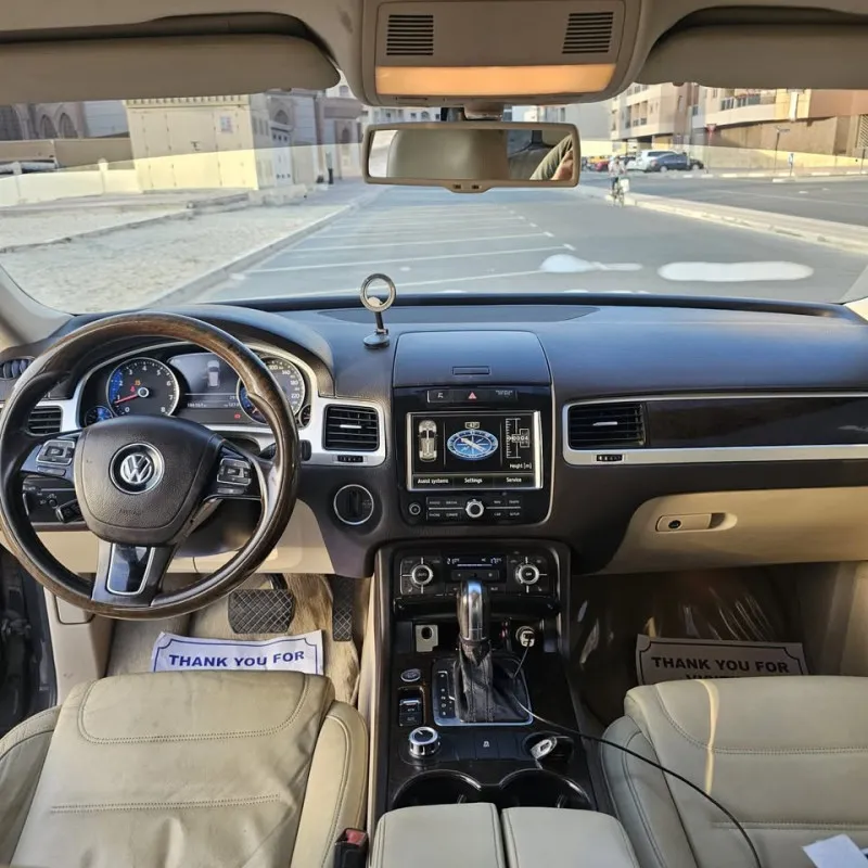 2012 Volkswagen Touareg in Dubai