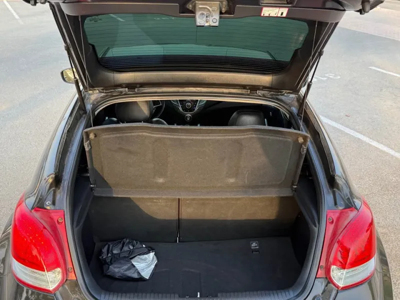2014 Hyundai Veloster in Dubai