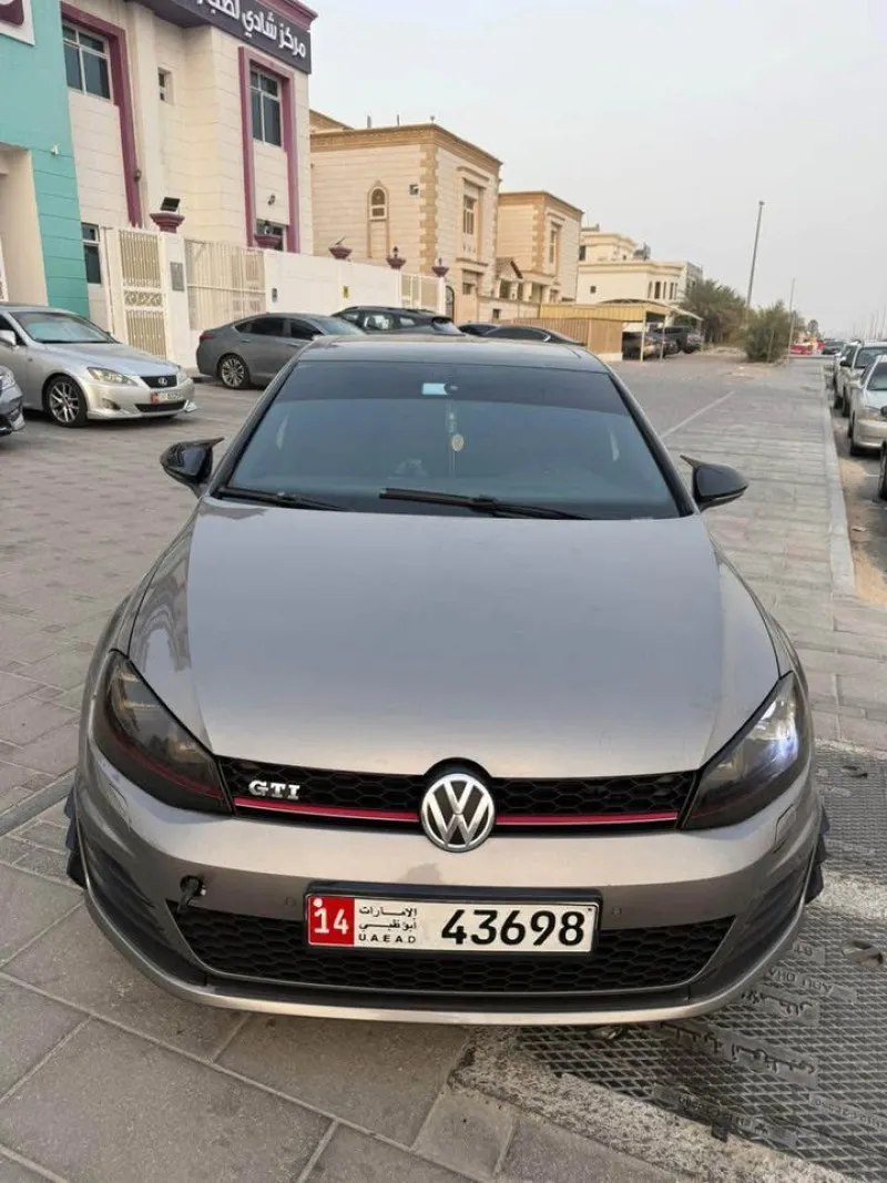 2015 Volkswagen Golf in Dubai