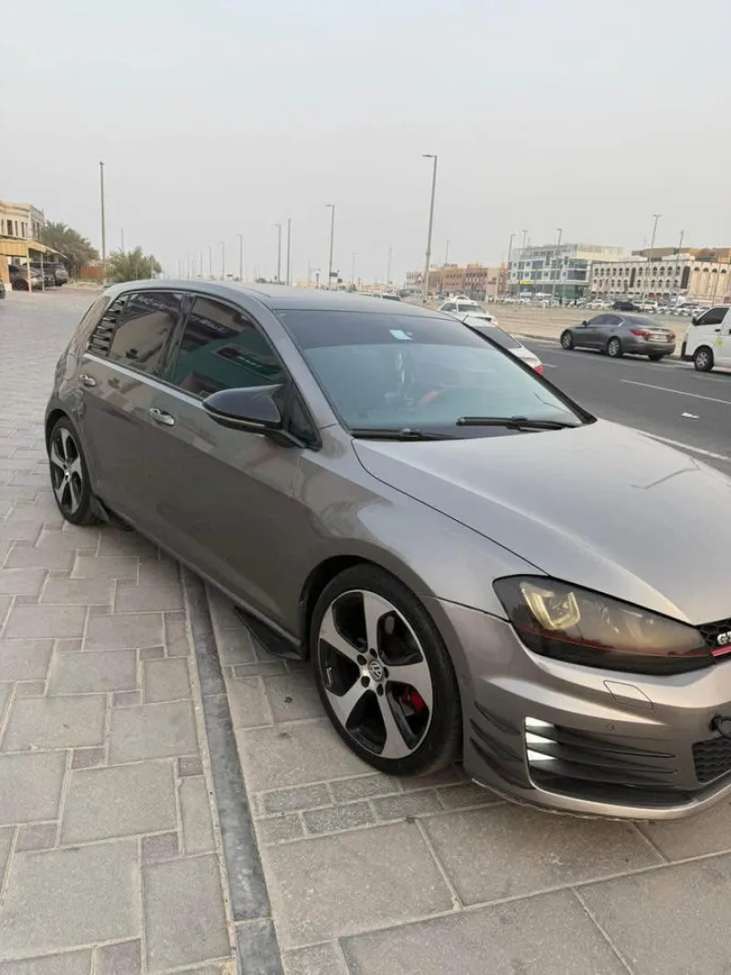 2015 Volkswagen Golf in Dubai
