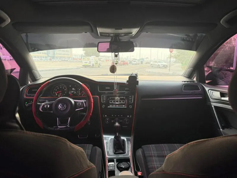 2015 Volkswagen Golf in Dubai