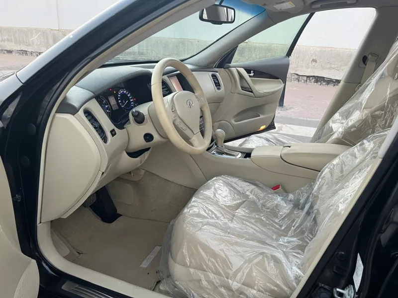 2015 Infiniti QX50 in Dubai