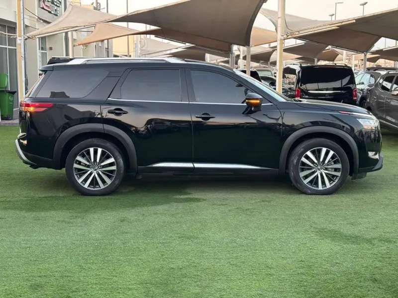 2022 نيسان باثفايندر in Dubai