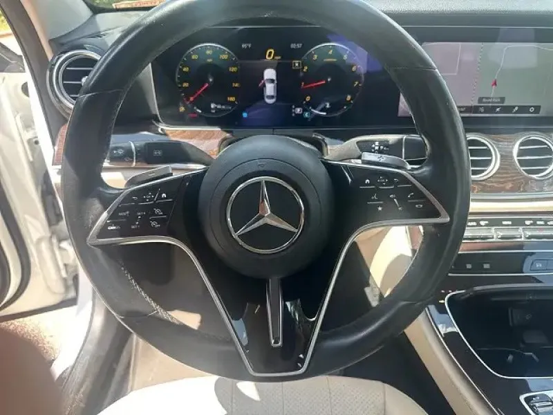 2021 مرسيدس-بنز الفئة - E in Dubai
