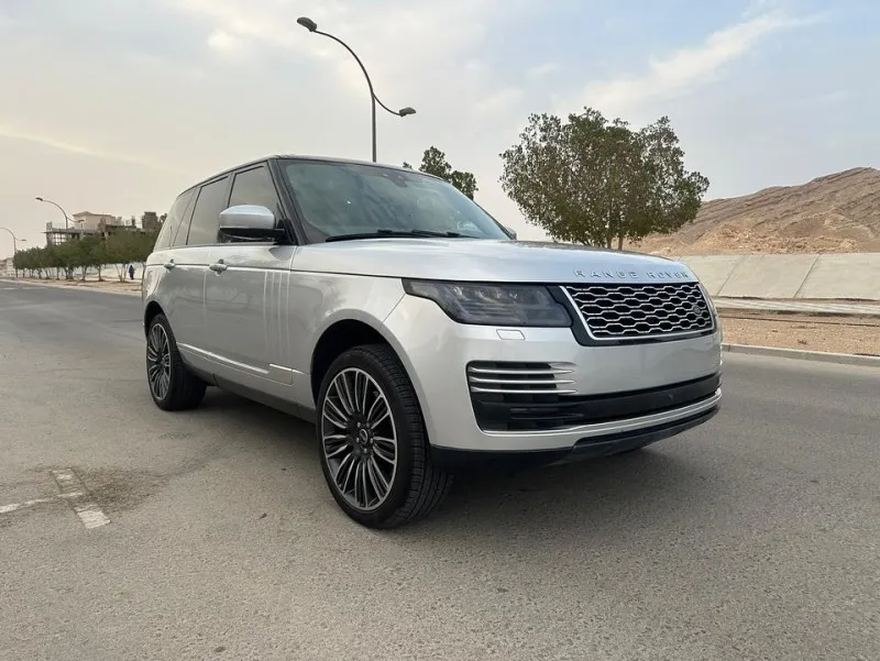 2017 Land Rover Range Rover in Dubai