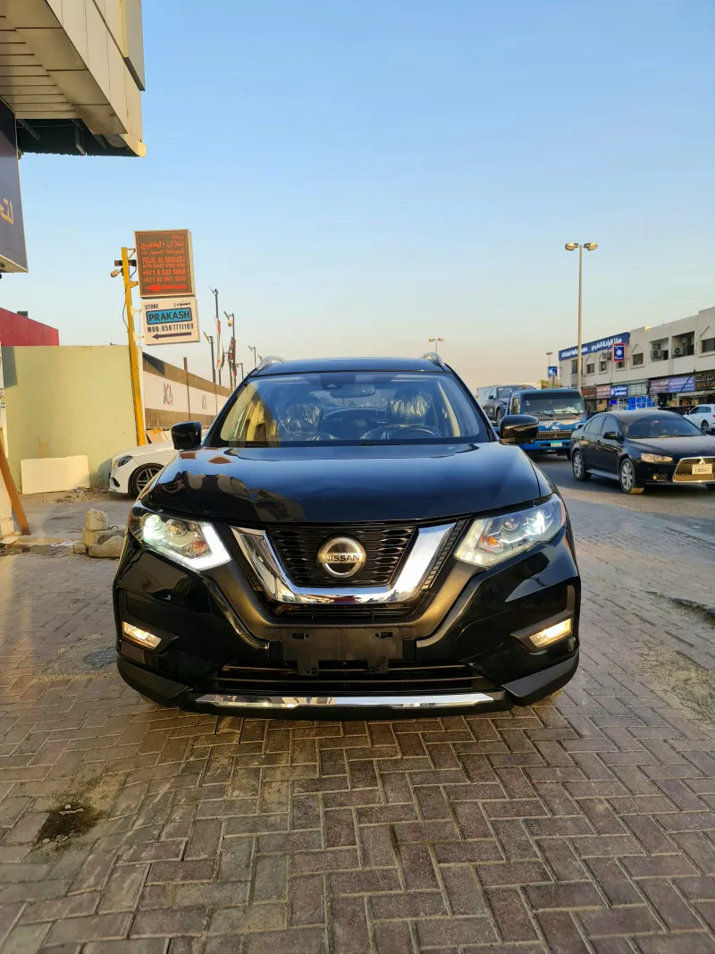 2018 نيسان روج in Dubai