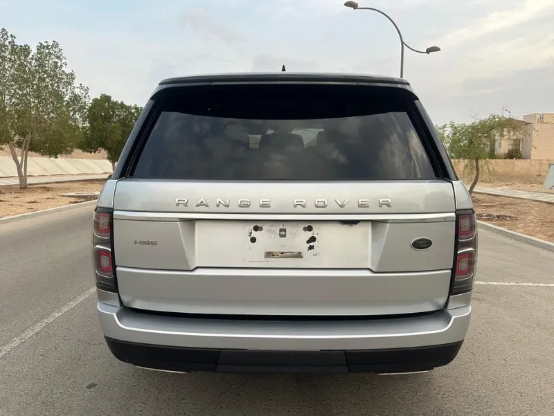 2017 Land Rover Range Rover in Dubai