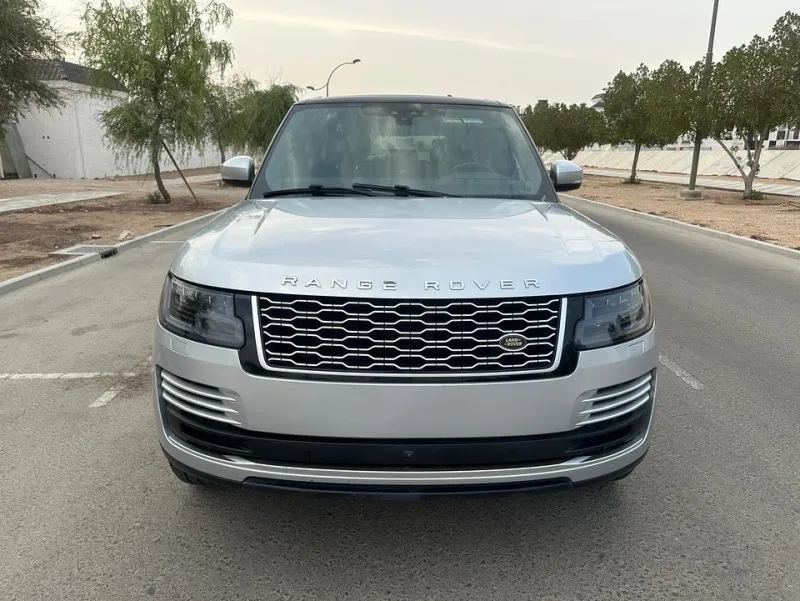 2017 Land Rover Range Rover in Dubai