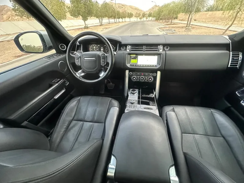 2017 Land Rover Range Rover in Dubai