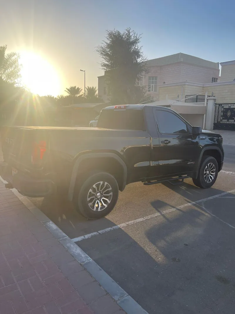 2022 GMC Sierra in Dubai