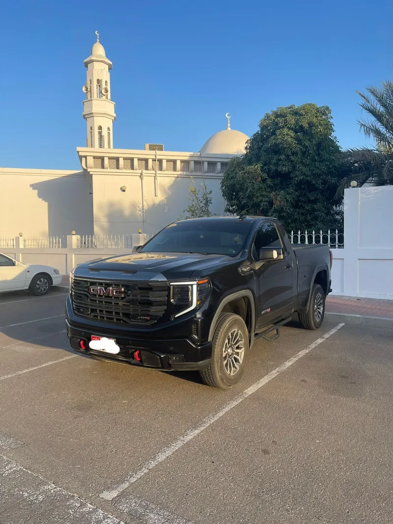 2022 GMC Sierra in Dubai